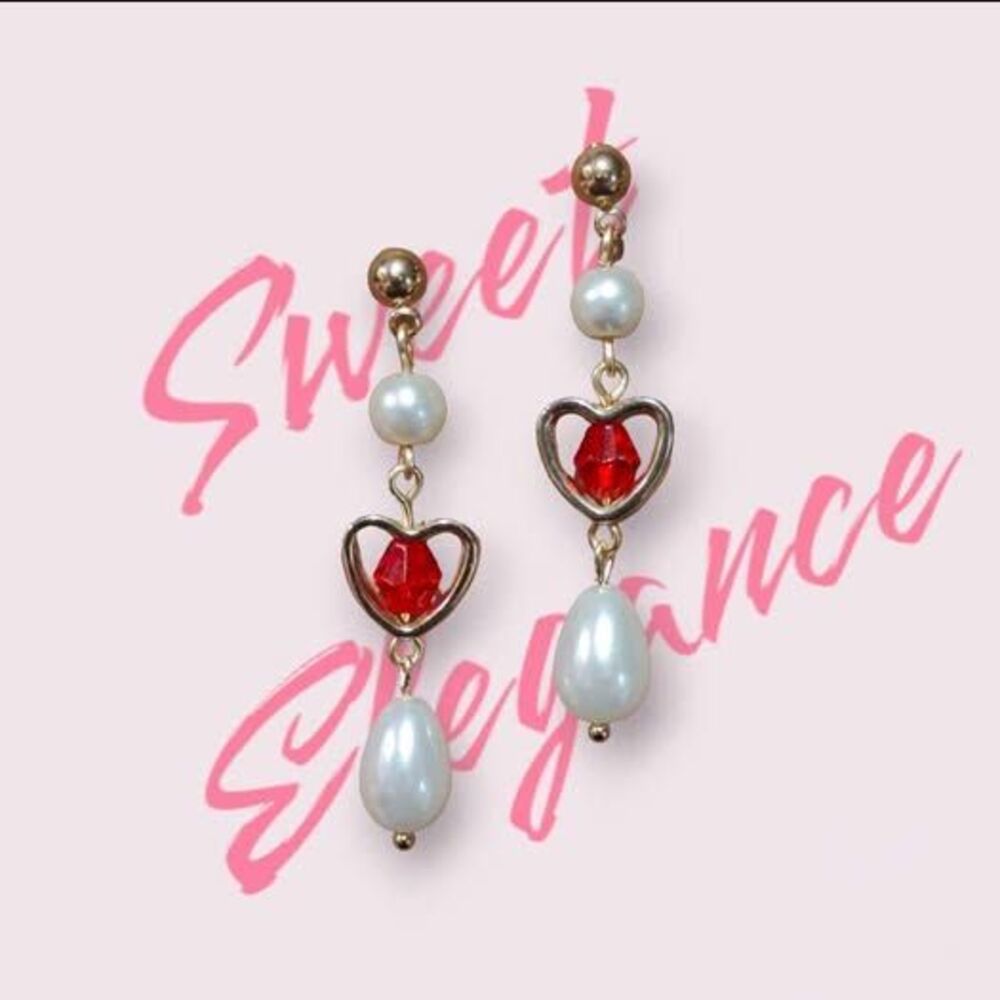 Sweet Elegance Earrings heart pearl tear